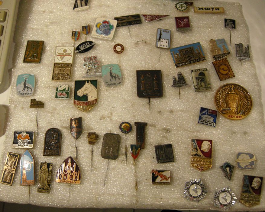 посуда статуэтки бижутерия калькулятор знаки набор письменный 1914года