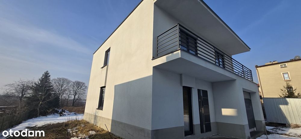 Nowy dom wolnostojący z 5 pokojami pod miastem