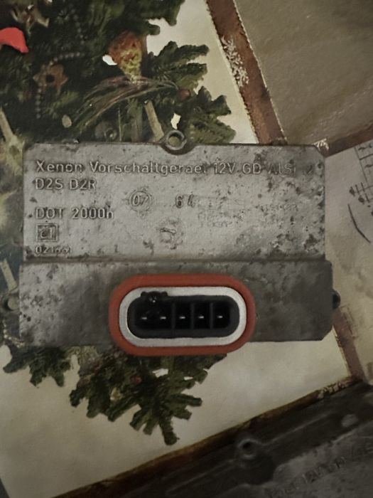 Блок розпалу лінз біксенон
