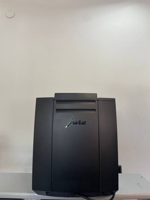 автоматична кавомашина Jura E6 Platin