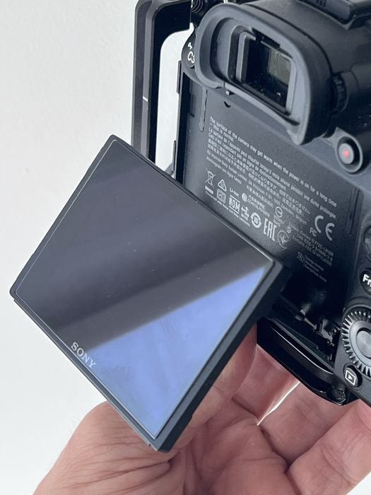 Sony A7III como nova
