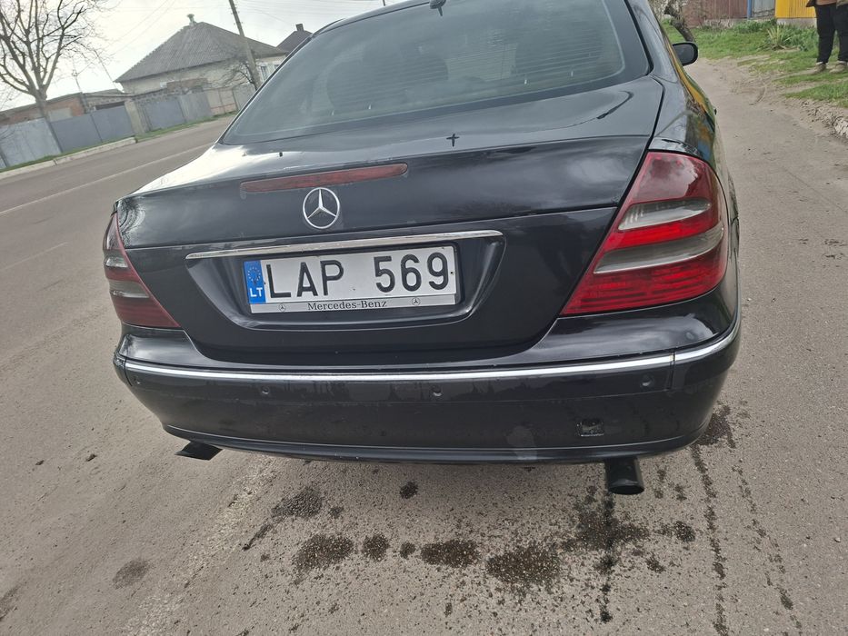 Мерседес  W211 E320 tdi.