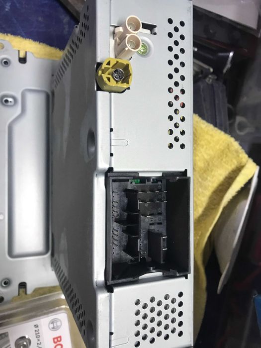 Штатна магнітола Volkswagen Tiguan