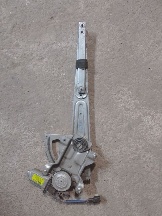 Продам стіклопідіймач КІА SORRENTO 1, передній правий б.у.