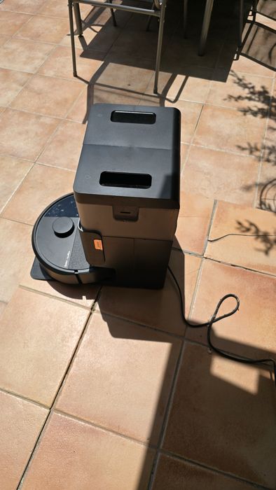 Roomba Plus 505 com base autowash