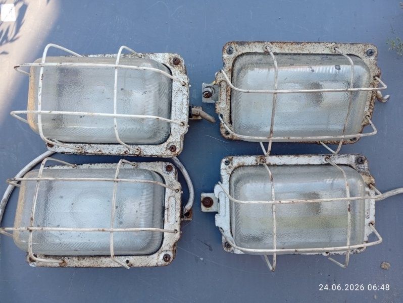 Lampa industrialna PRL