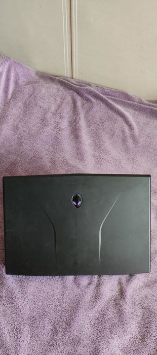 Dell Alienware Full HD  M-17 R4