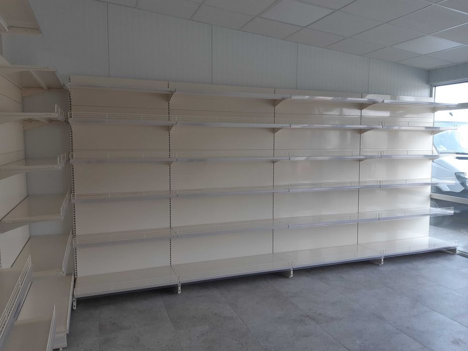 Стелажі, каси, холодильники в магазин. Гранти на торгове обладнання