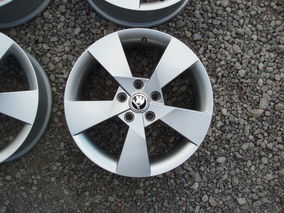 Felgi Aluminiowe 5x112x57  17''  ET49 Oryginał SKODA