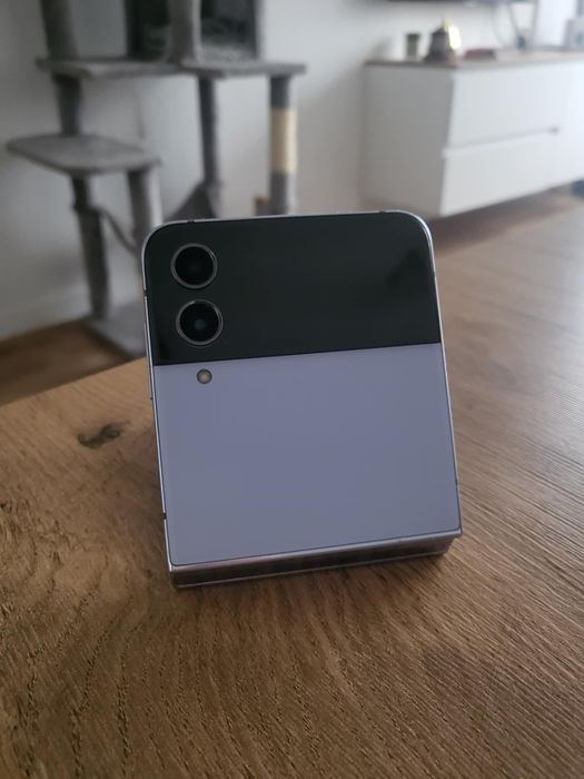 Samsung Z flip 4