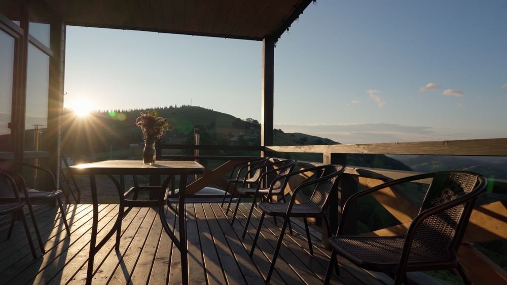 Будиночок у Карпатах