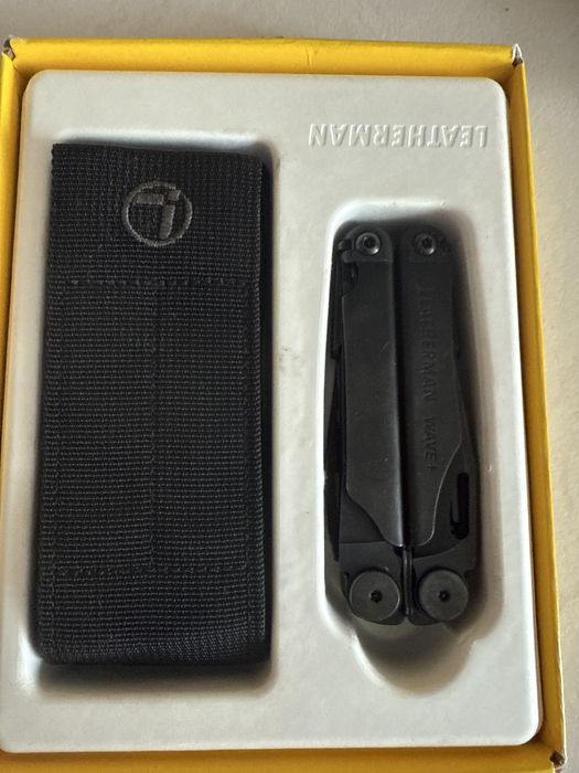 Продам новий  мультітул Британія 4000гр