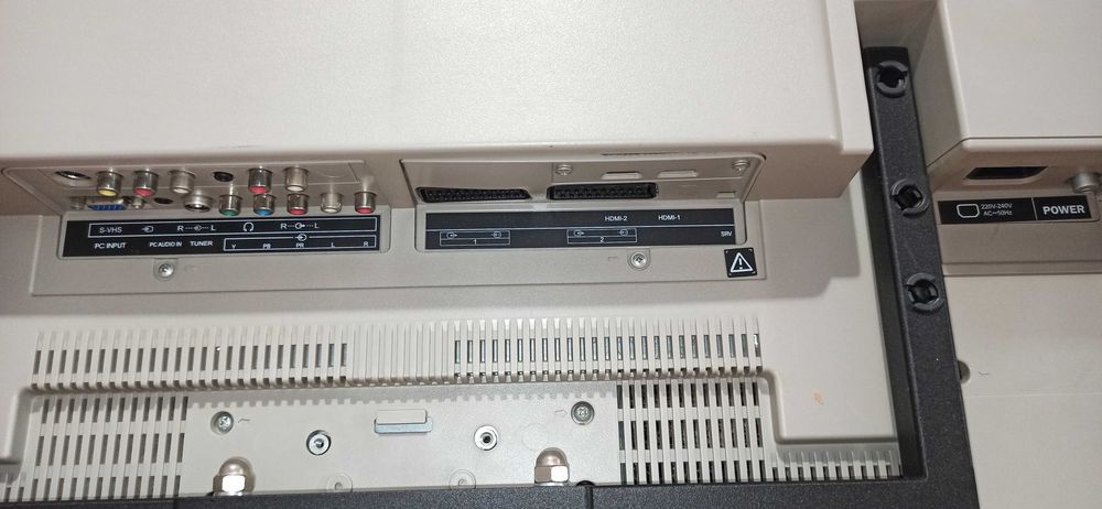 телевизор Medion MD30272  32 "LCD Германия