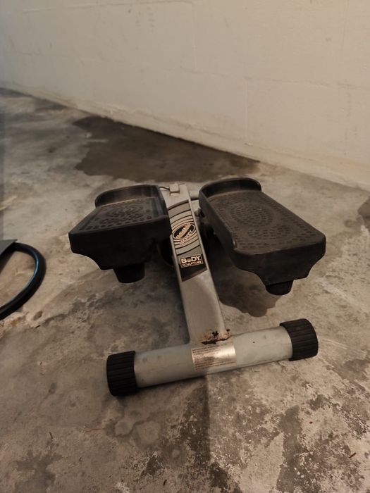 Leg Exercise Machine474754257078855680