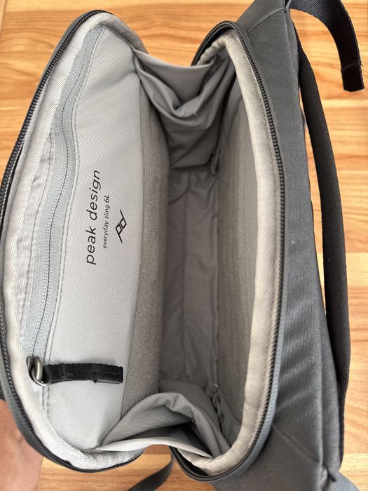 Peak Design Everyday Sling 6L