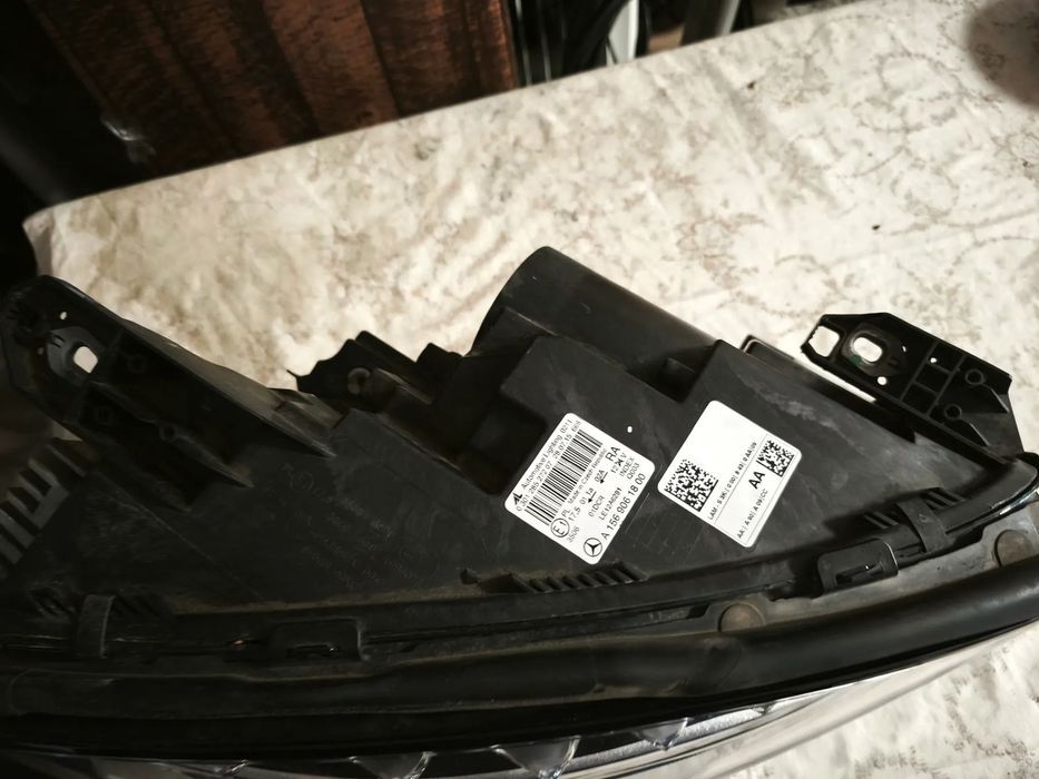 Farol direito bi-xenon LED Mercedes GLA 156