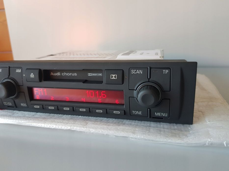 Radio Audi Chorus 2 II A3 8L0 2001-2003 r NOWE !!!