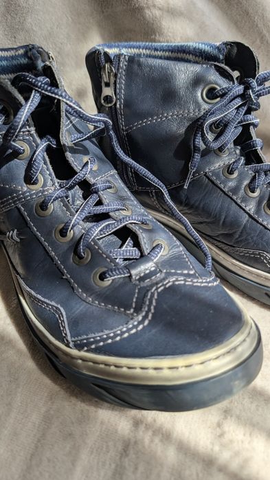 Buty za kostkę wiązane i na zamek