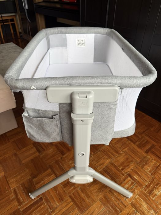 Berço Chicco Next2Me Armonia – Como Novo (C/ Luz de Presença)