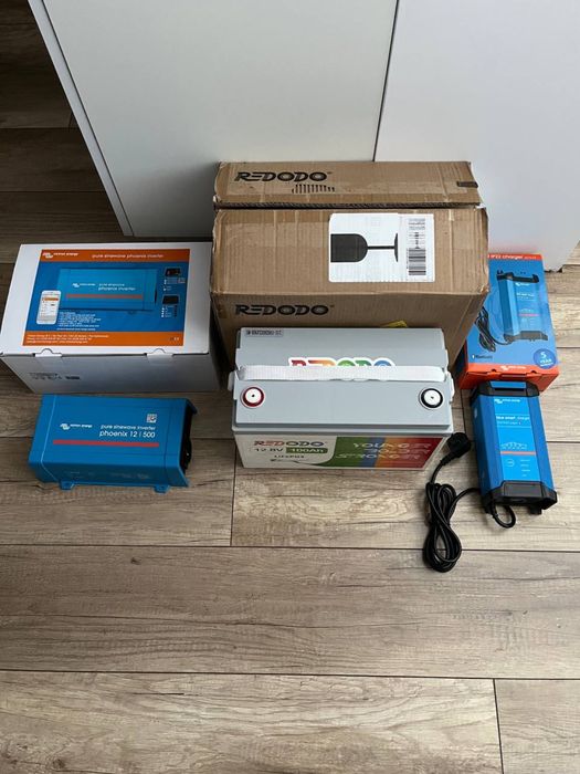 Комплект резервного живлення Victron + LiFe PO4 100Ah.