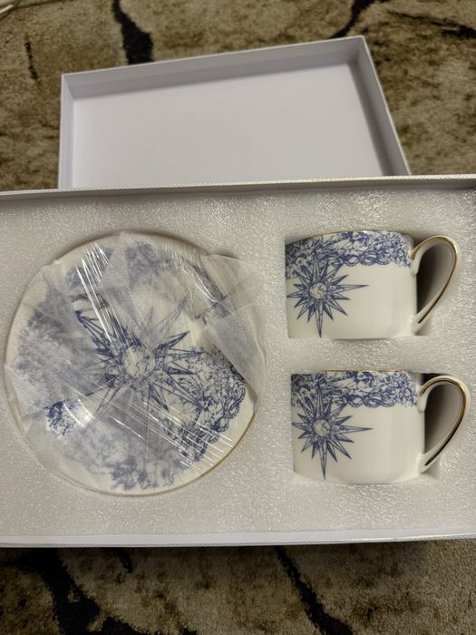 Набор посуды чашок Dior