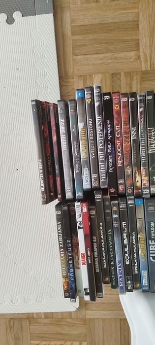 Zestaw filmów DVD. Odbiór tylko osobisty!