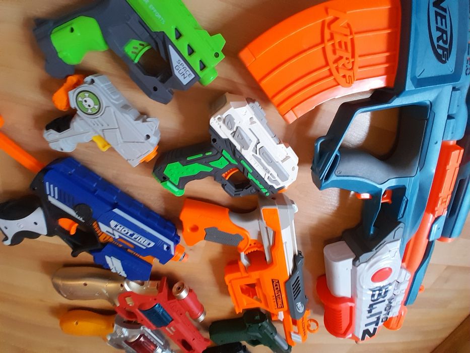 Бластер Nerf,іграшкові автомати