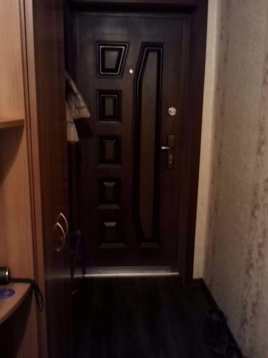 Продається 2-кімнатна квартира в цегляному будинку