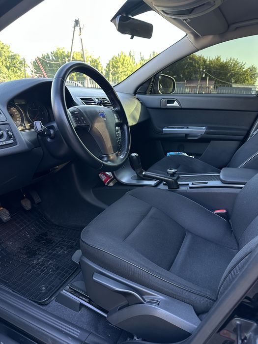 Volvo v50 1.6hdi 2010рік