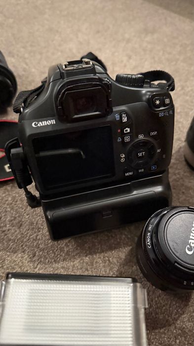 CANON EOS 1100D completa.
