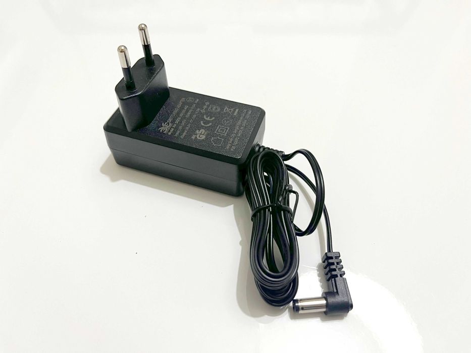 Ładowarka - odkurzacz Laresar V7 Ultra V7 - oryginalna - NOWA !!!