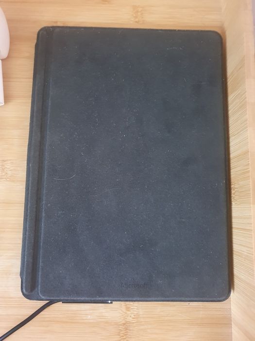 Microsoft surface go 2 + rysik + klawiatura + myszka + pokrowiec