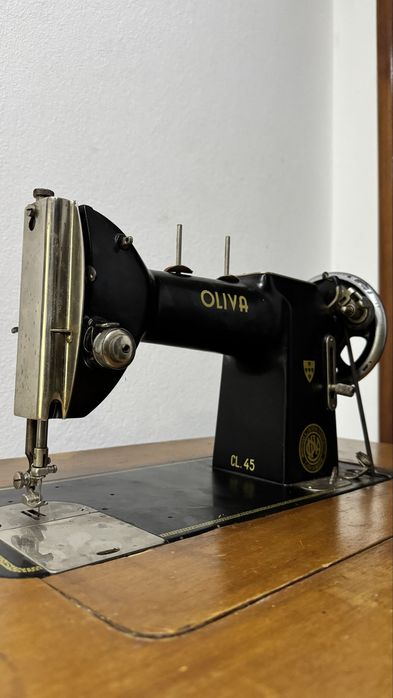 Maquina de costura Oliva