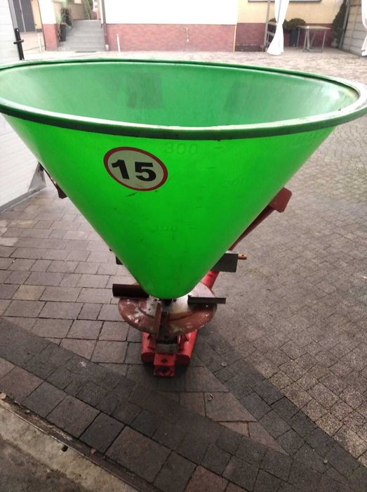 Sprzedam plug i rozsiewacz do nawozu