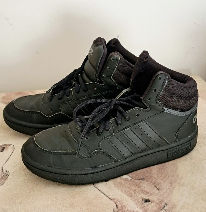 Buty adidas chłopięce r.36 Sneakersy Hoops Mid 3.0- Czarny