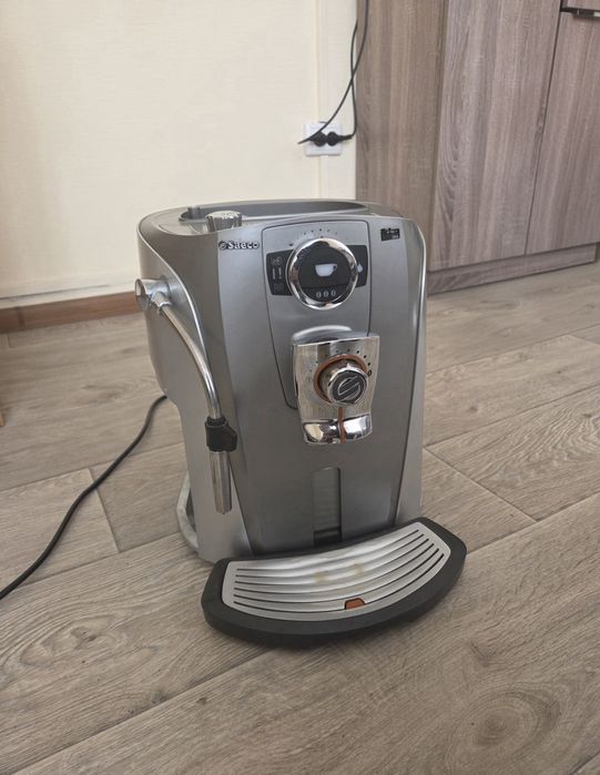 Кофемашина Saeco Talea Giro автоматична б/у