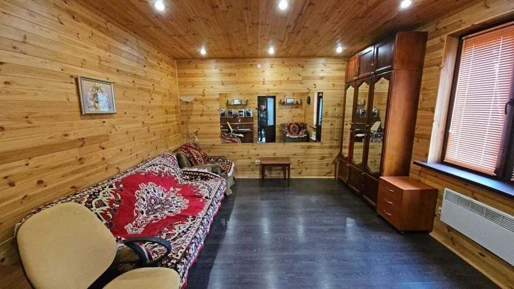 Продажа 2 этажного дома с верандой и участком на 41.5 сотки, 103 кв. м