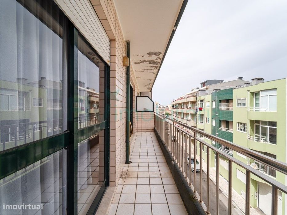 Apartamento T1 em Aver-O-Mar - 2ª Linha de Praia