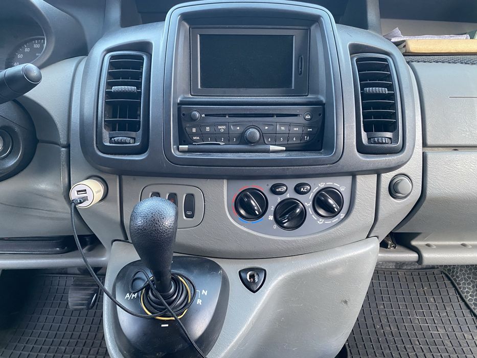 Опель Віваро 13 рік