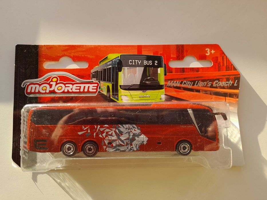 Majorette Man City Lion's Coach L Red