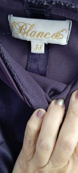 Vestido roxo cetim tamanho 38, mas veste pequeno. Usado