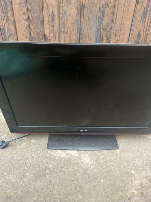 Продам телевізор LG 32LD350