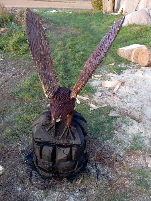 Rzeźba drewniana ogrodowa orzeł