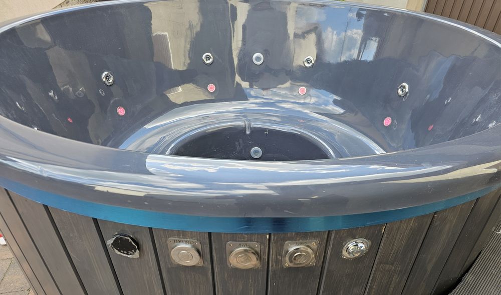 Balia ogrodowa , Jacuzzi ogrodowe