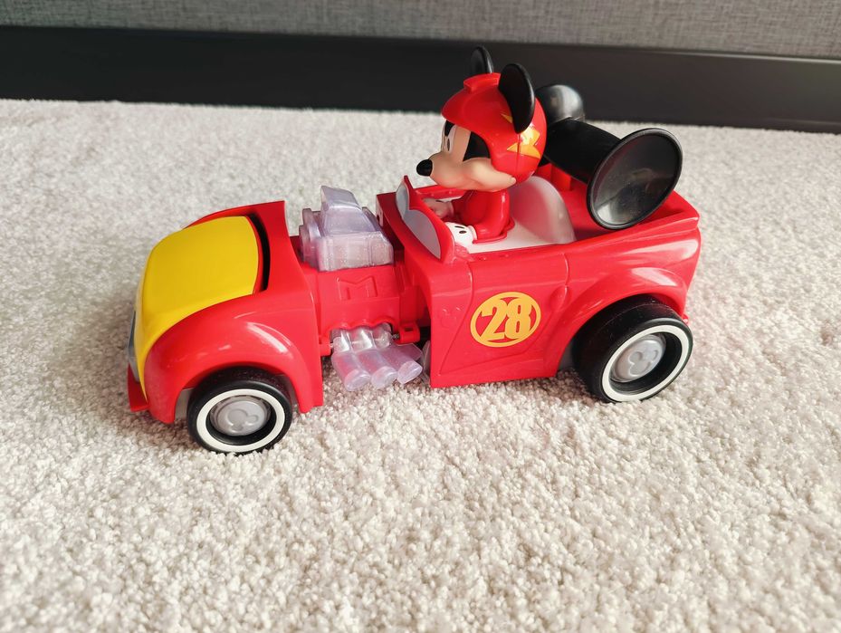 samochód interaktywny (3 szt.) + GRATIS