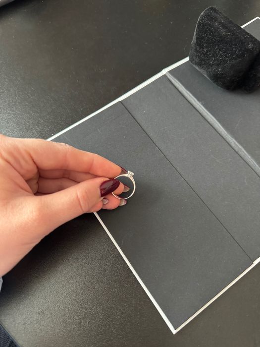 Pierścionek zaręczynowy białe złoto diamenty Savicki