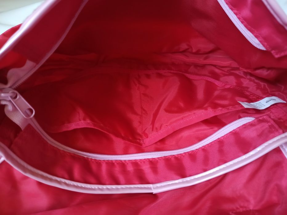 Mochila tiracolo rosa Hello Kitty