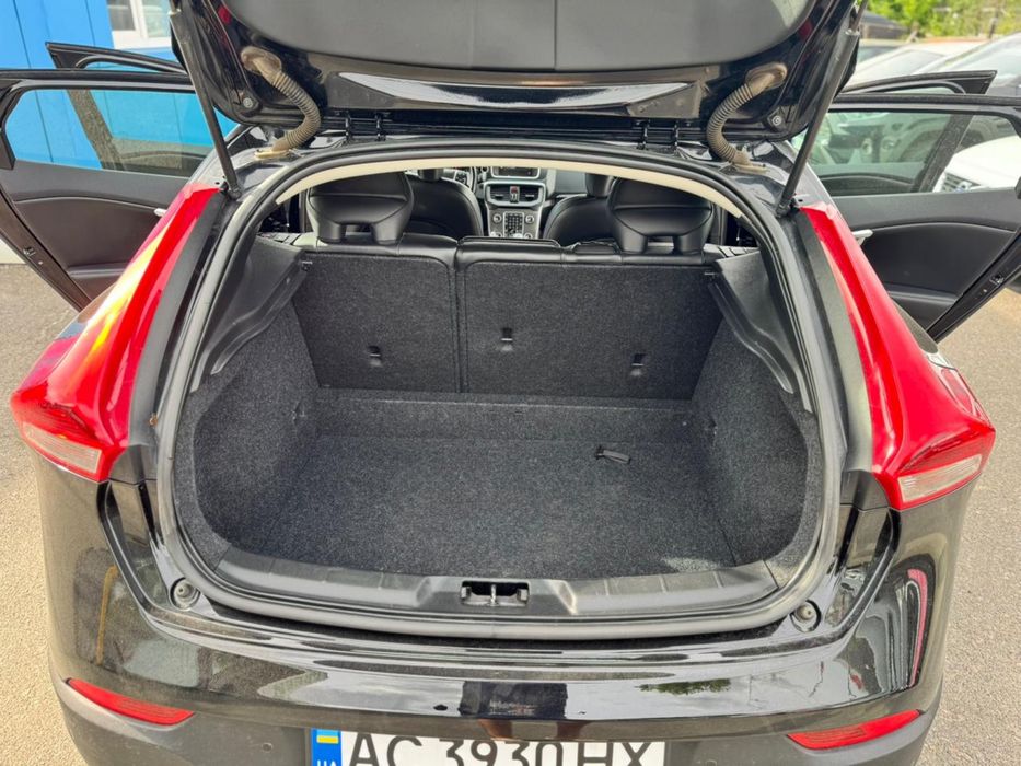 Volvo V40 Cross Country 1,6 D2 2013  ВІДЕО