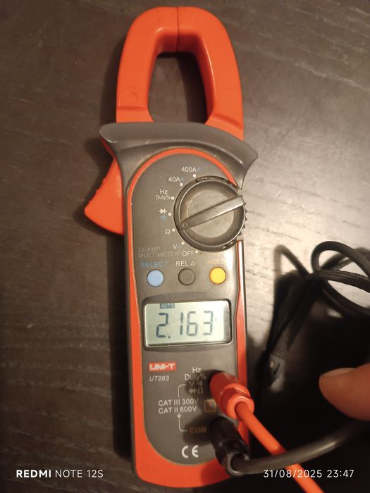 Vendo Alicate Amperímetro Digital UNI-T UT203