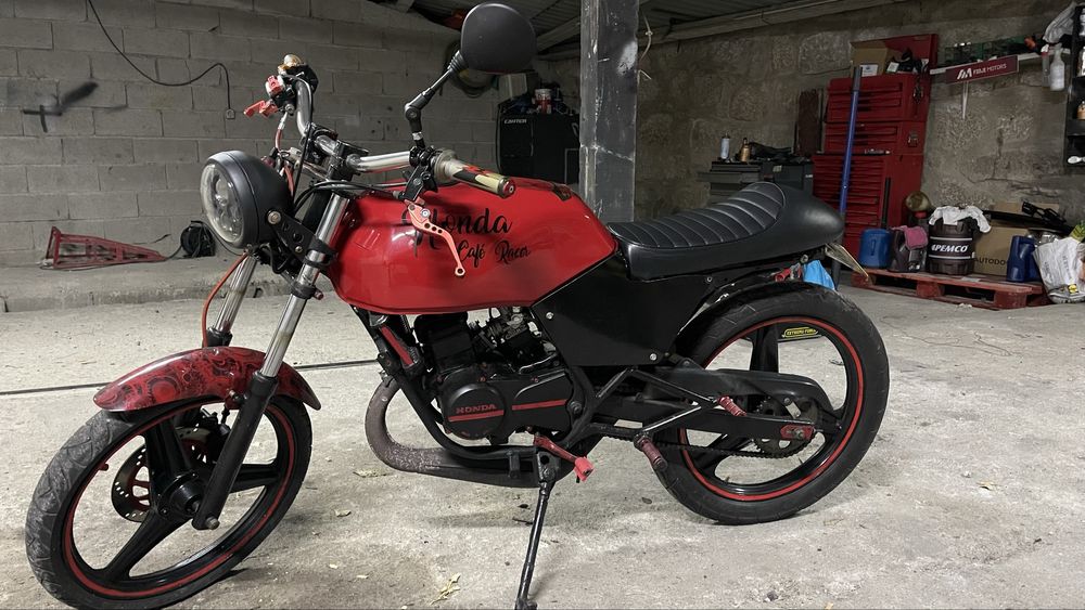 Honda nsr 50 cafe racer